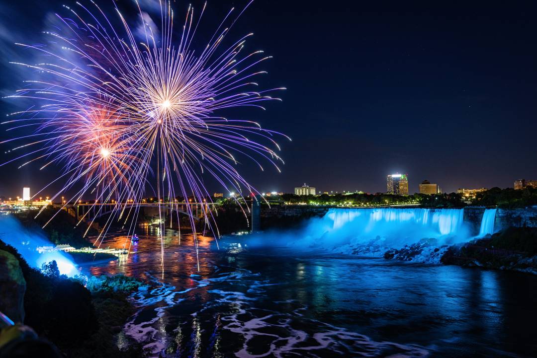 Night Tour of Canada